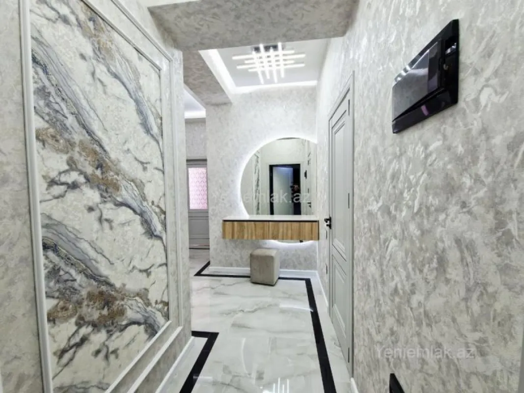 Satılır 2 otaqlı yeni tikili 77 m²