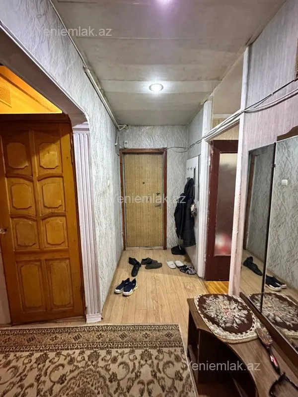 Satılır 3 otaqlı köhnə tikili 85 m²