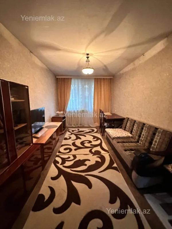 Satılır 3 otaqlı köhnə tikili 85 m²