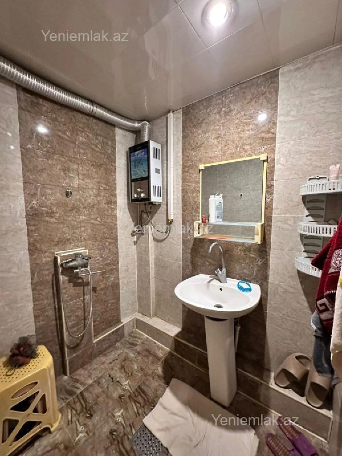 Satılır 3 otaqlı köhnə tikili 85 m²