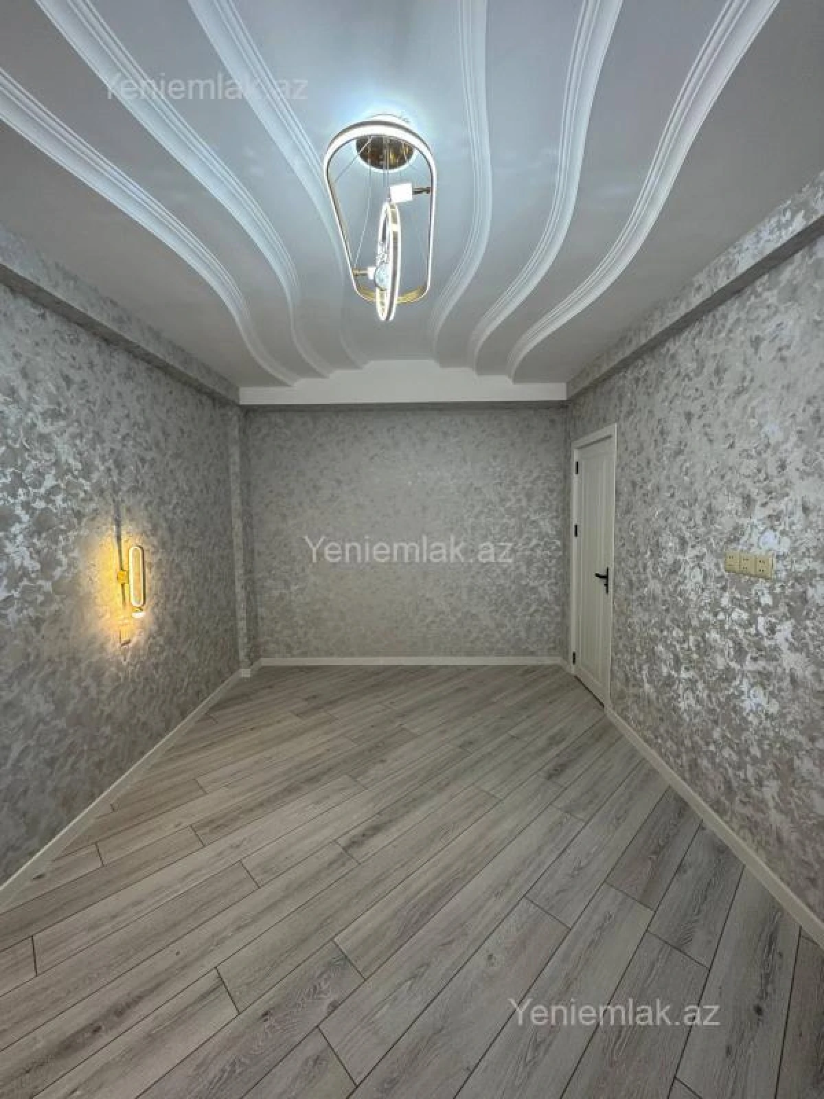 Satılır 3 otaqlı yeni tikili 73 m²