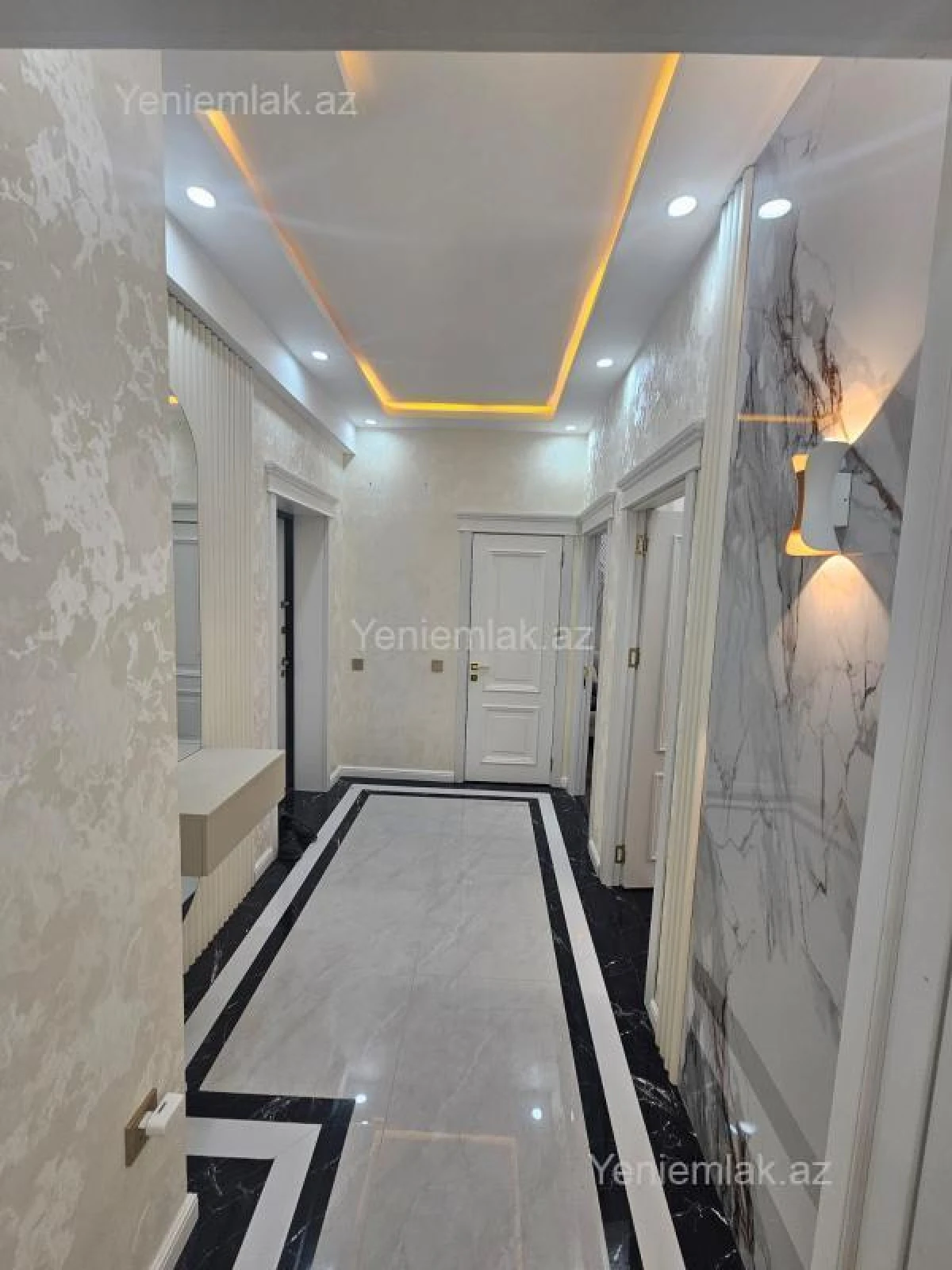 Satılır 2 otaqlı yeni tikili 75 m²
