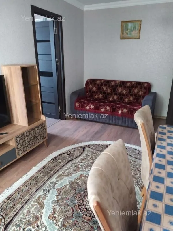 Satılır 2 otaqlı köhnə tikili 50 m²