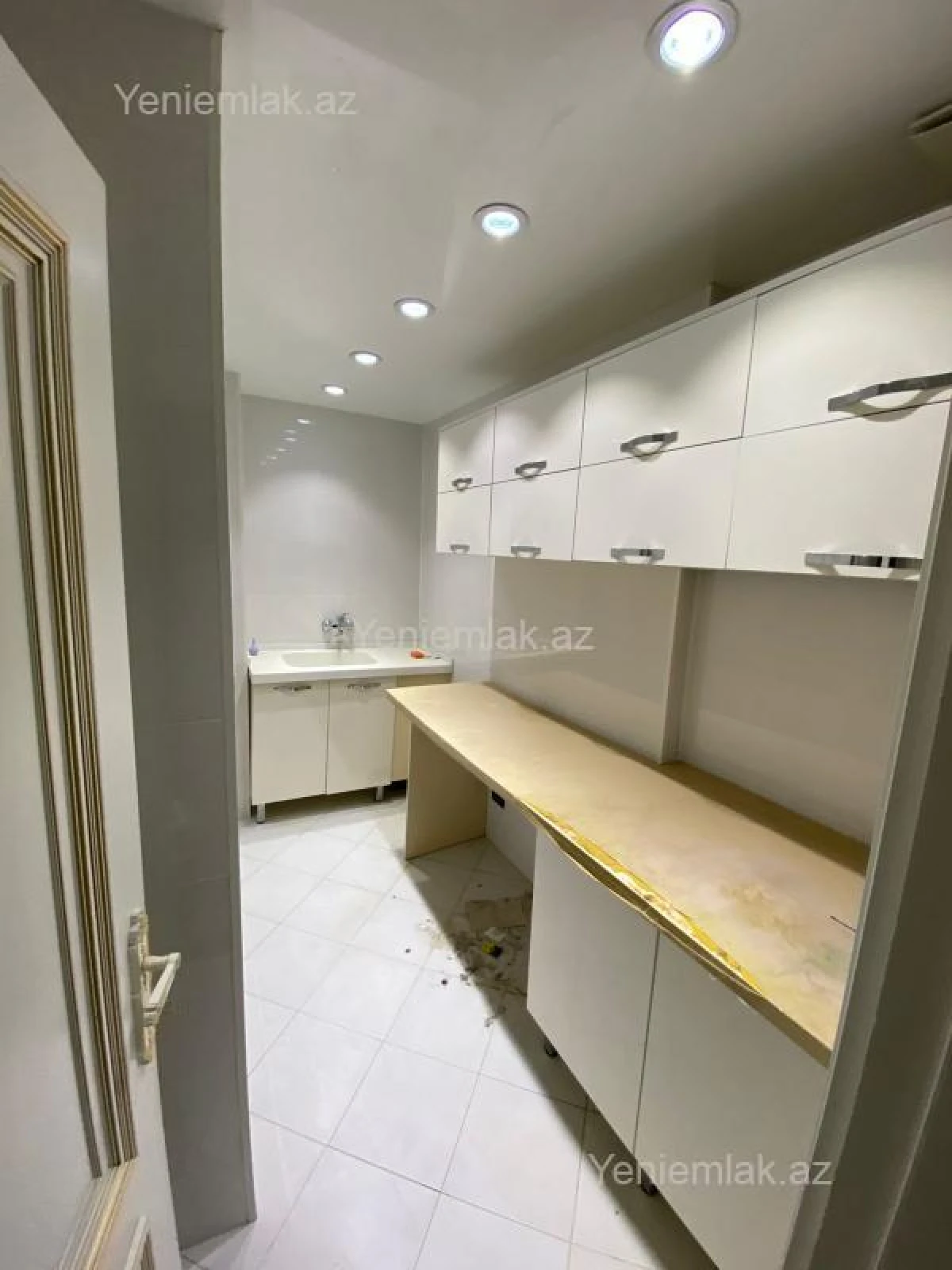 Satılır 6 otaqlı yeni tikili 230 m²