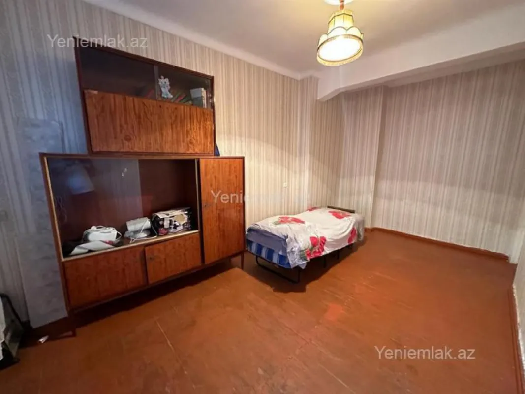 Satılır 2 otaqlı köhnə tikili 48 m²