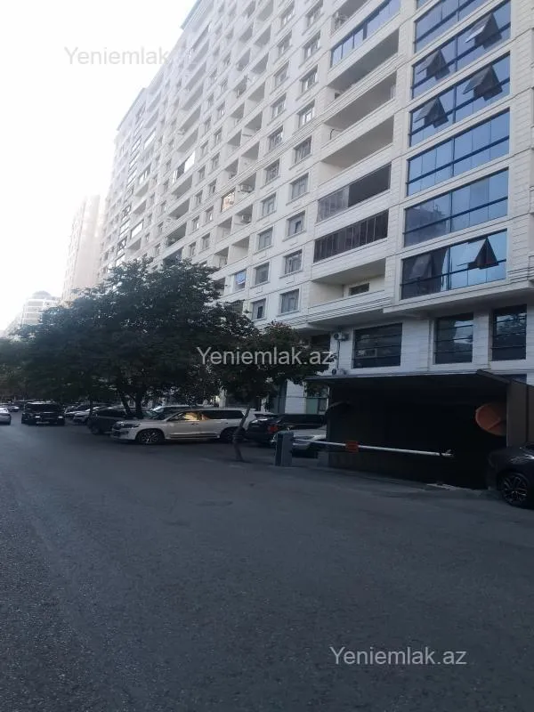 Satılır 3 otaqlı yeni tikili 117 m²