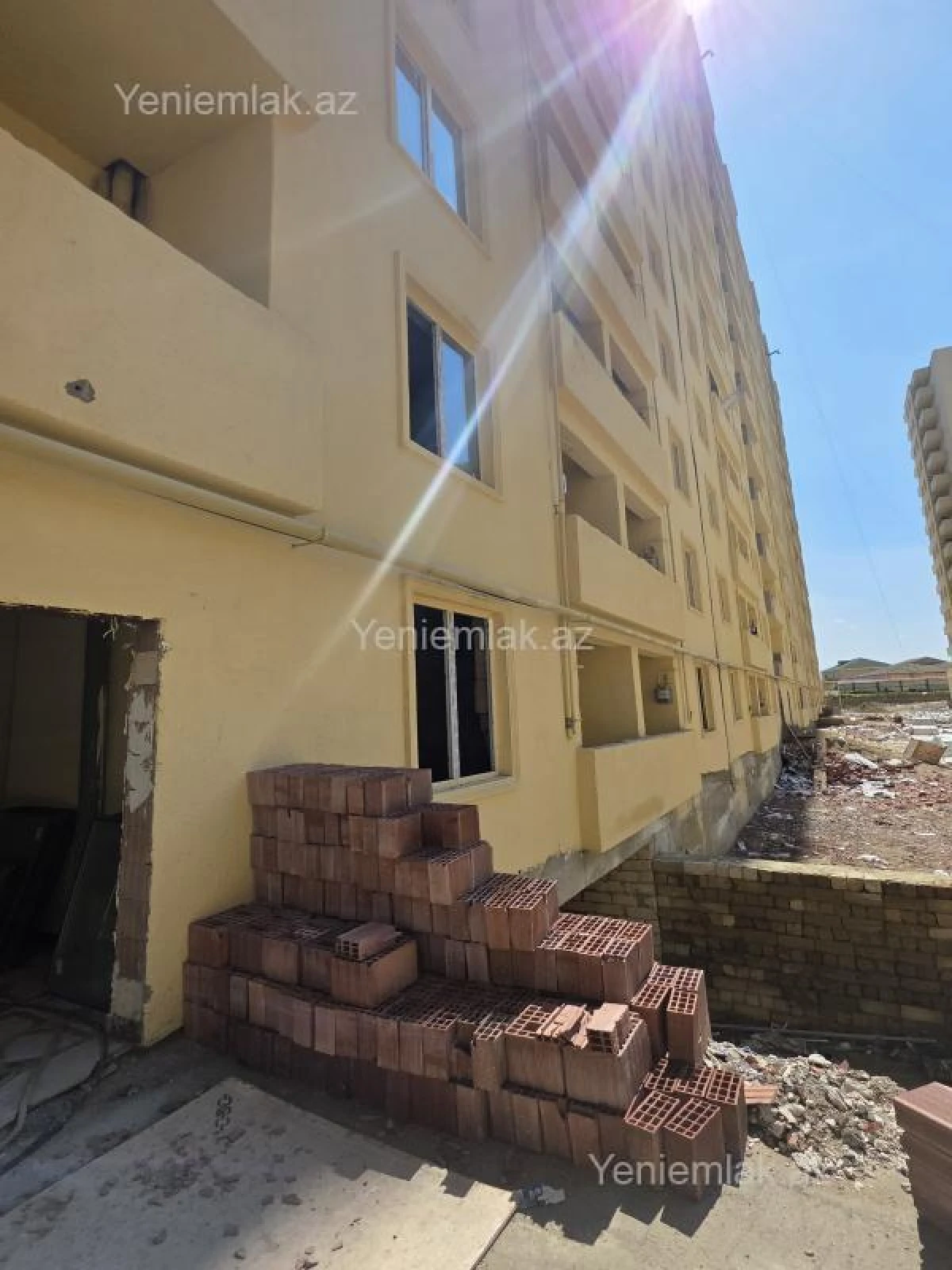 Satılır 2 otaqlı yeni tikili 70 m²