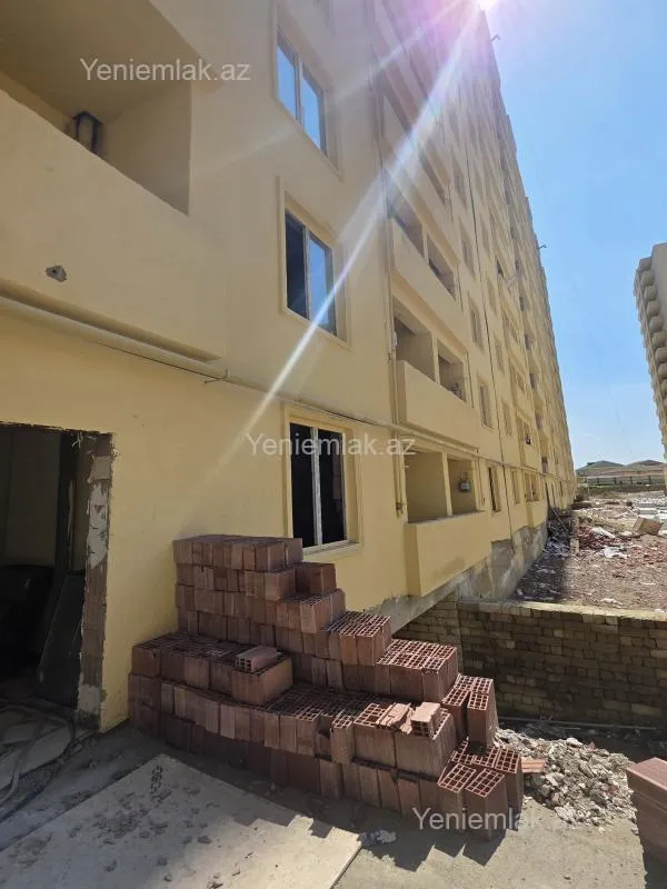 Satılır 2 otaqlı yeni tikili 70 m²