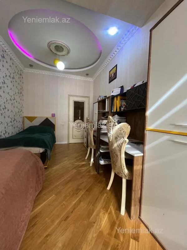 Satılır 4 otaqlı yeni tikili 146 m²
