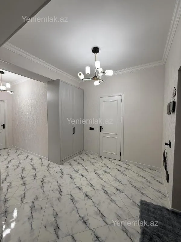 Satılır 3 otaqlı yeni tikili 136 m²