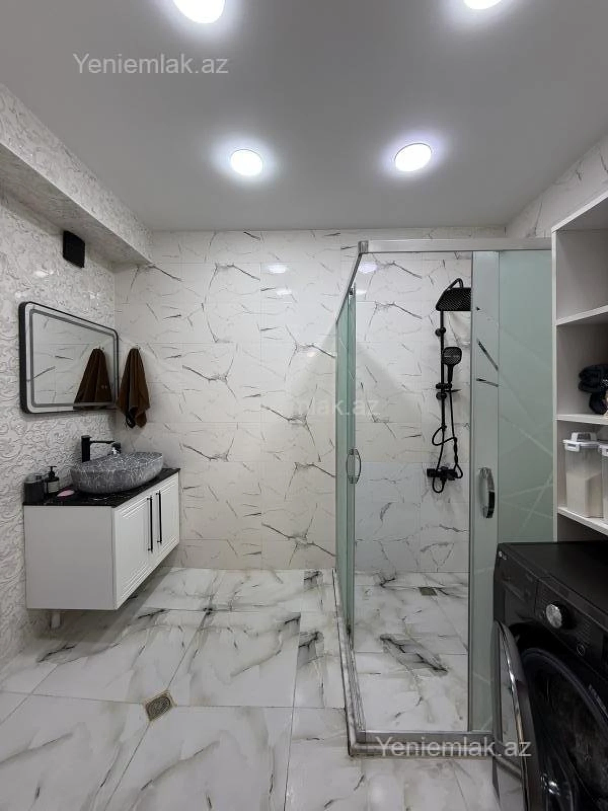 Satılır 3 otaqlı yeni tikili 136 m²