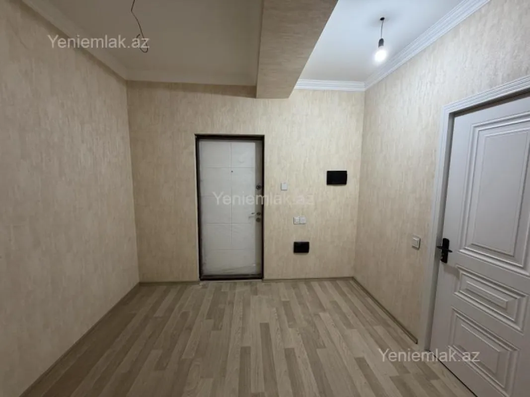 Satılır 2 otaqlı yeni tikili 82 m²
