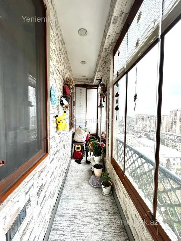 Satılır 4 otaqlı yeni tikili 160 m²