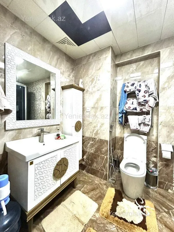 Satılır 4 otaqlı yeni tikili 160 m²