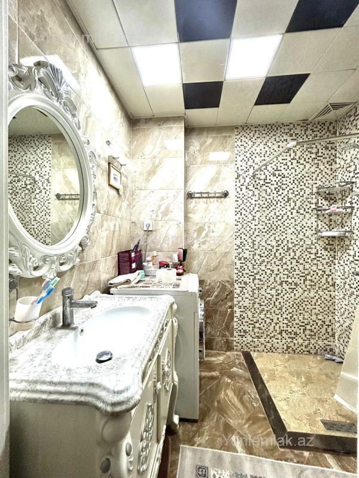 Satılır 4 otaqlı yeni tikili 160 m²