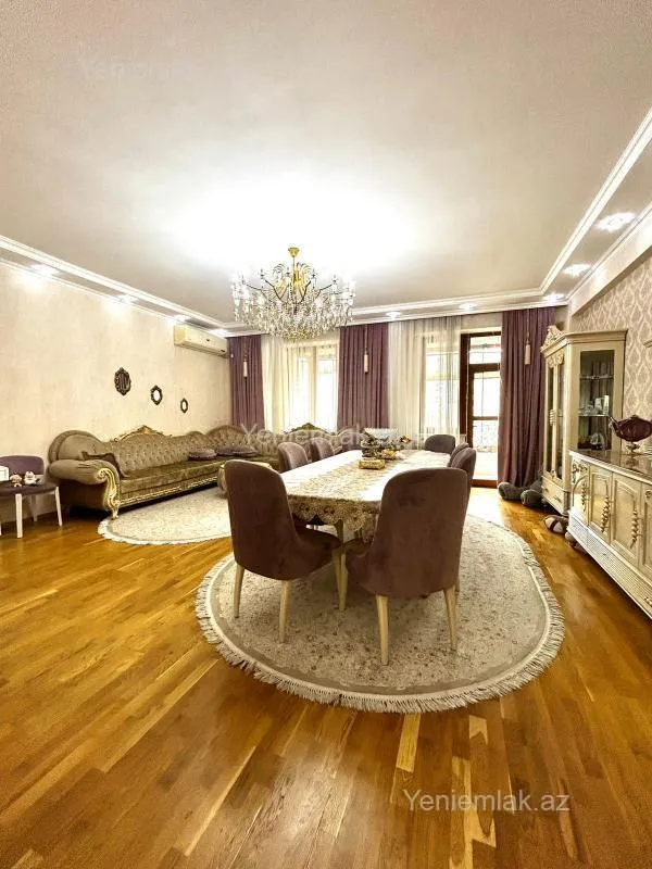 Satılır 4 otaqlı yeni tikili 160 m²