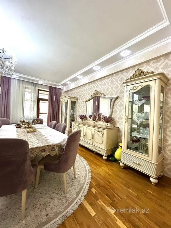 Satılır 4 otaqlı yeni tikili 160 m²