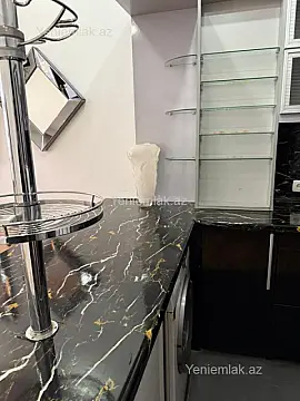 Satılır 3 otaqlı yeni tikili 65 m²