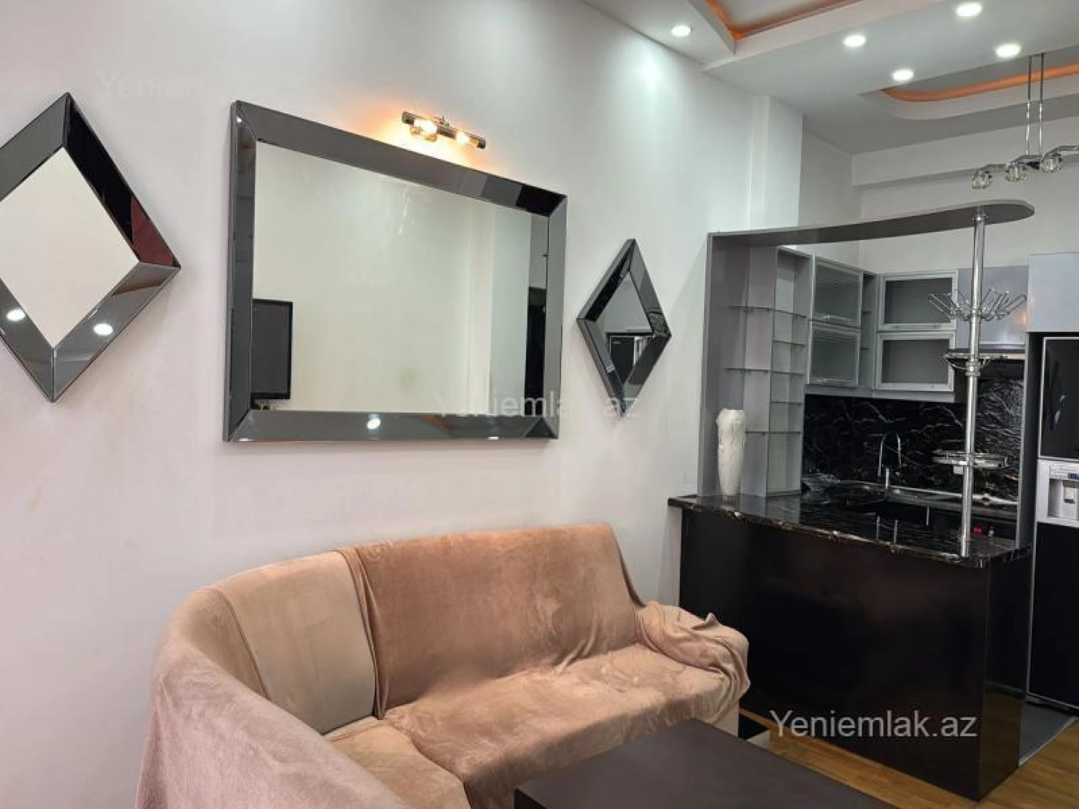 Satılır 3 otaqlı yeni tikili 65 m²