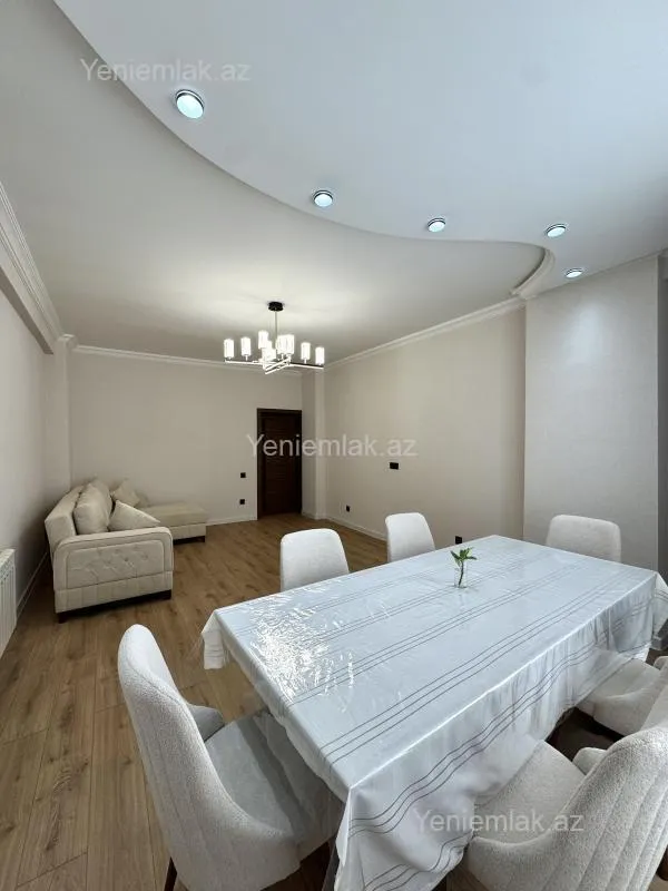 Satılır 2 otaqlı yeni tikili 68 m²