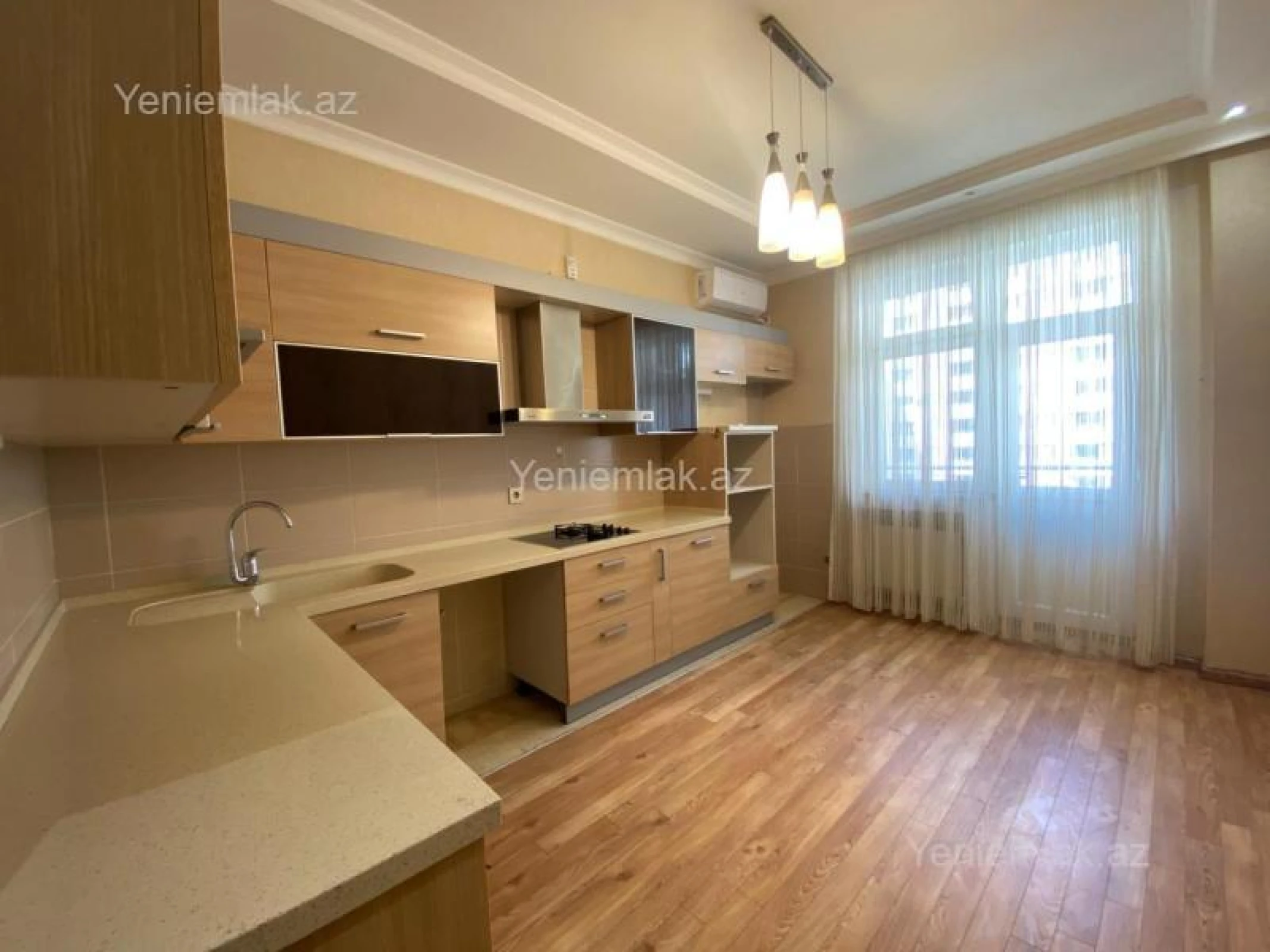 Satılır 3 otaqlı yeni tikili 120 m²