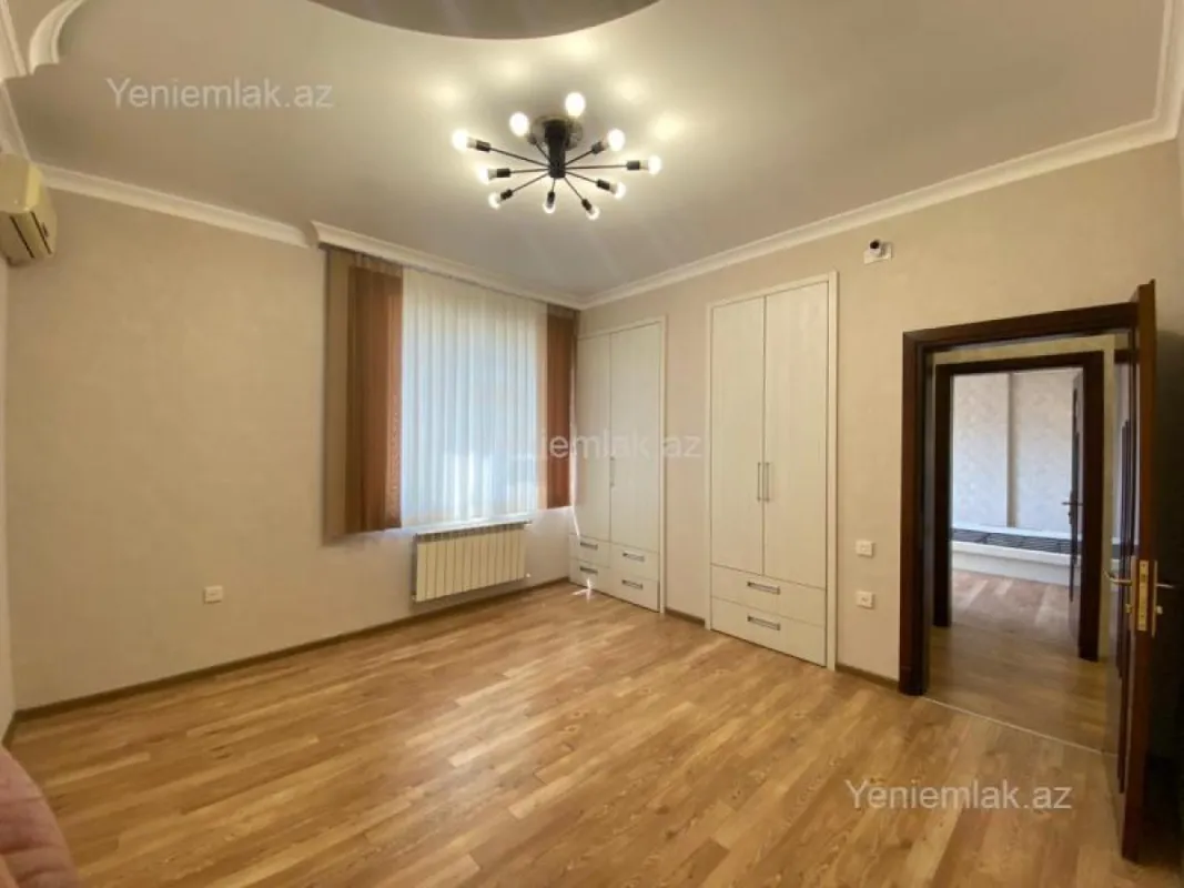 Satılır 3 otaqlı yeni tikili 120 m²