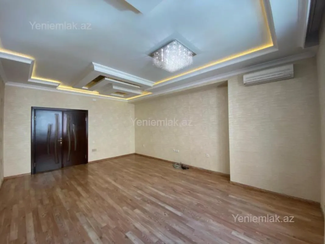 Satılır 3 otaqlı yeni tikili 120 m²