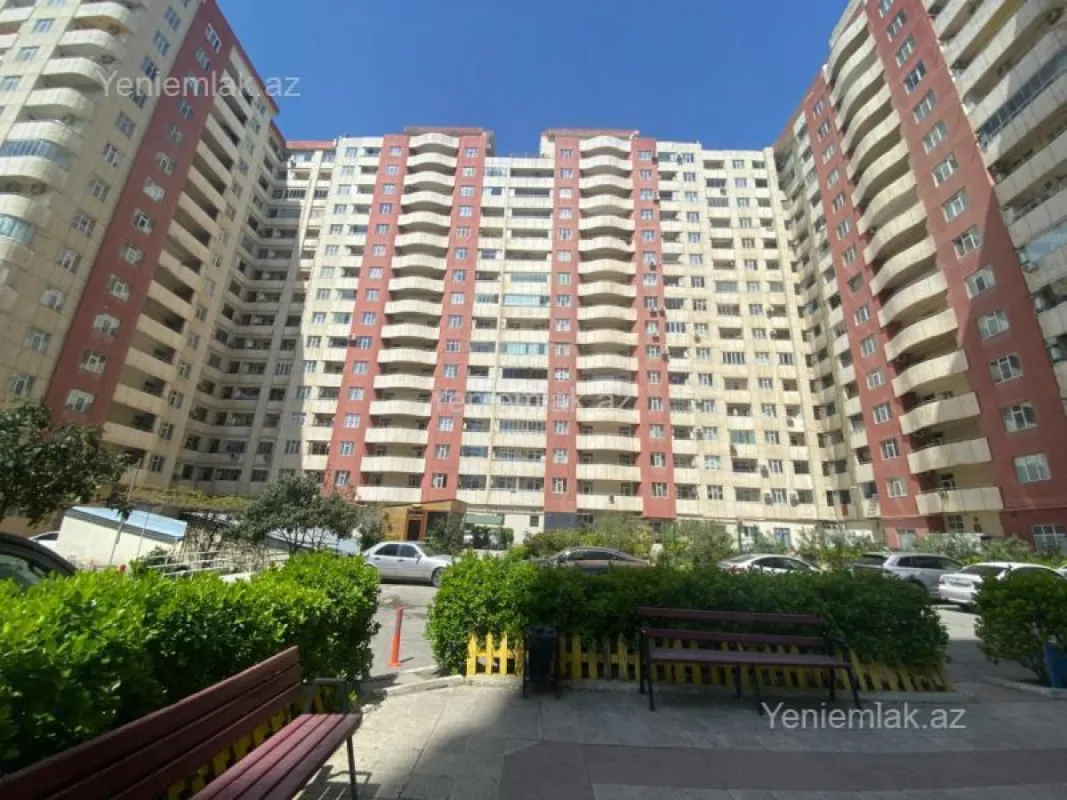 Satılır 3 otaqlı yeni tikili 120 m²