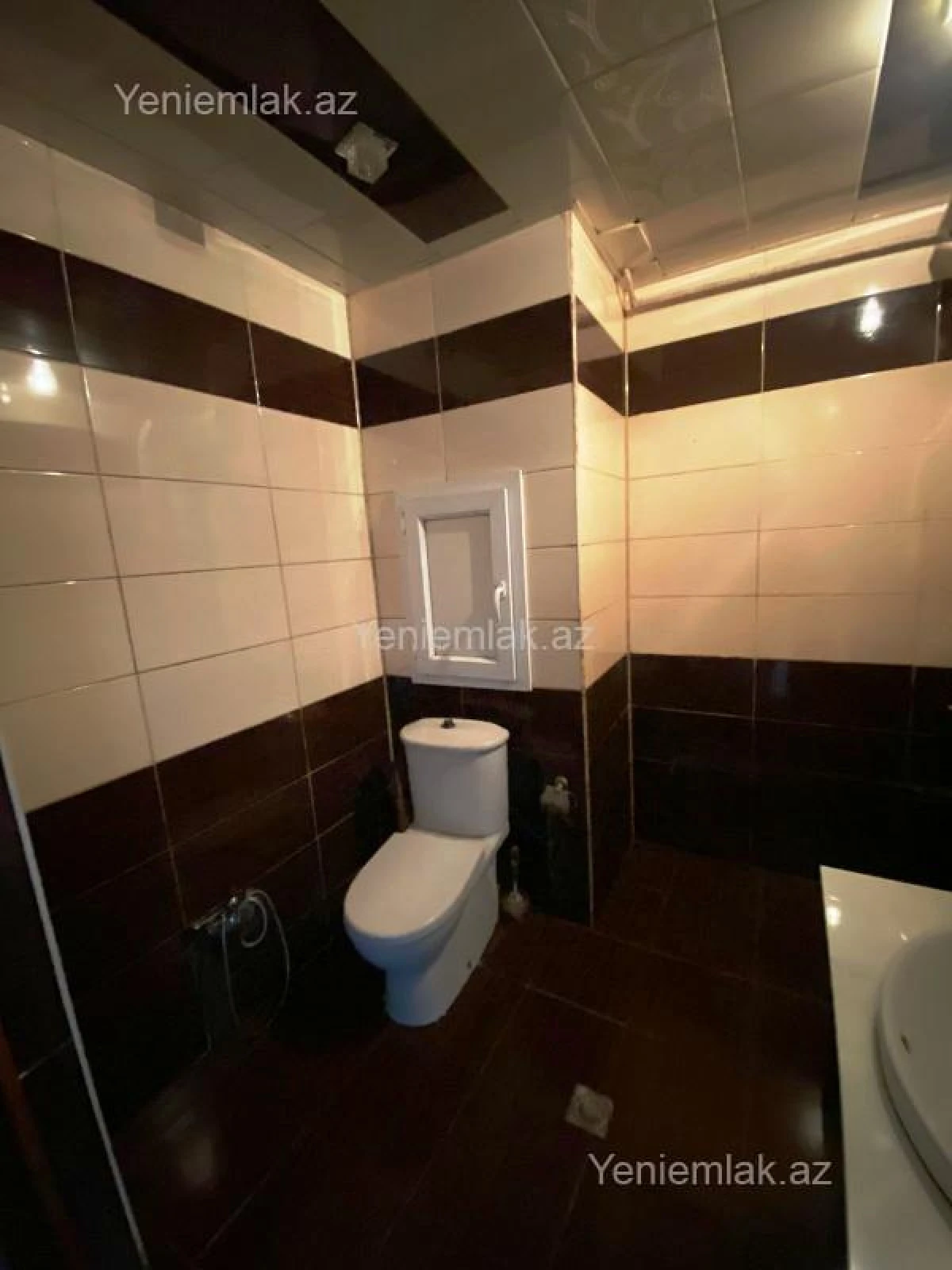 Satılır 2 otaqlı köhnə tikili 60 m²