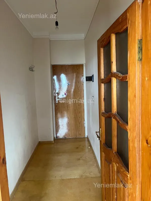 Satılır 2 otaqlı köhnə tikili 45 m²
