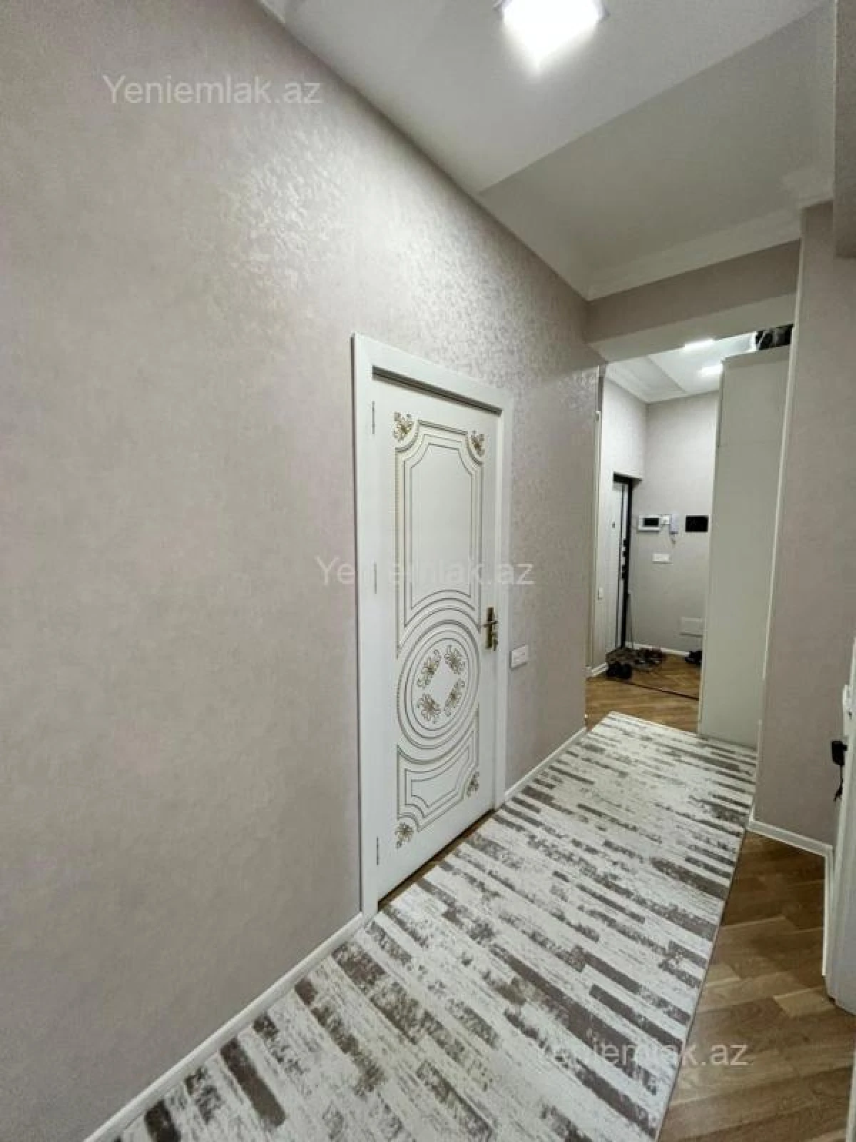 Satılır 2 otaqlı yeni tikili 72 m²