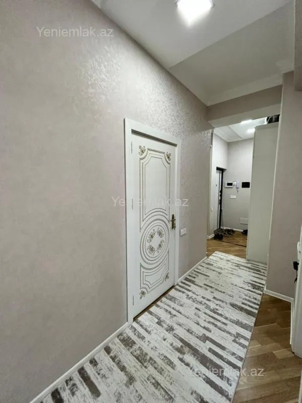 Satılır 2 otaqlı yeni tikili 72 m²