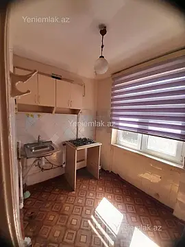 Satılır 3 otaqlı köhnə tikili 75 m²