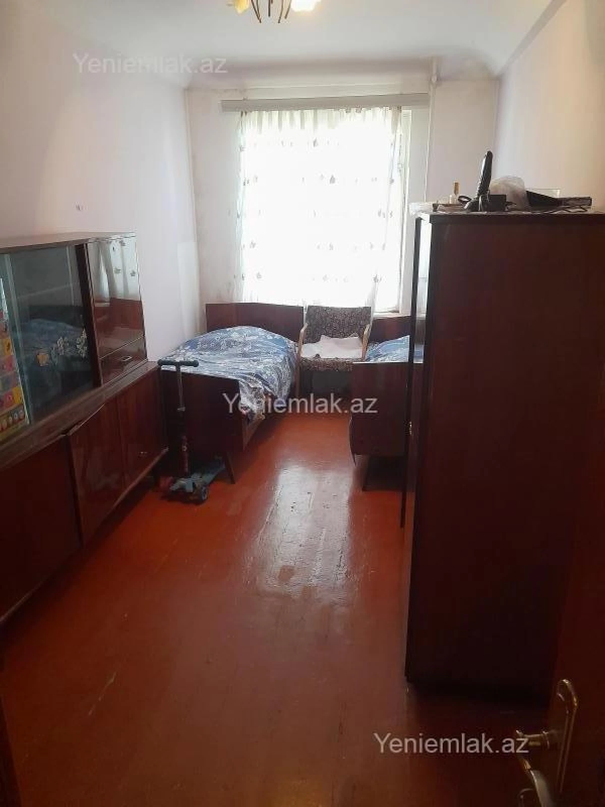 Satılır 3 otaqlı köhnə tikili 75 m²