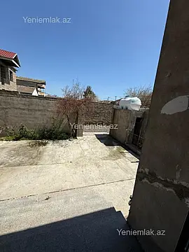 Satılır 3 otaqlı həyət evi 100 m²
