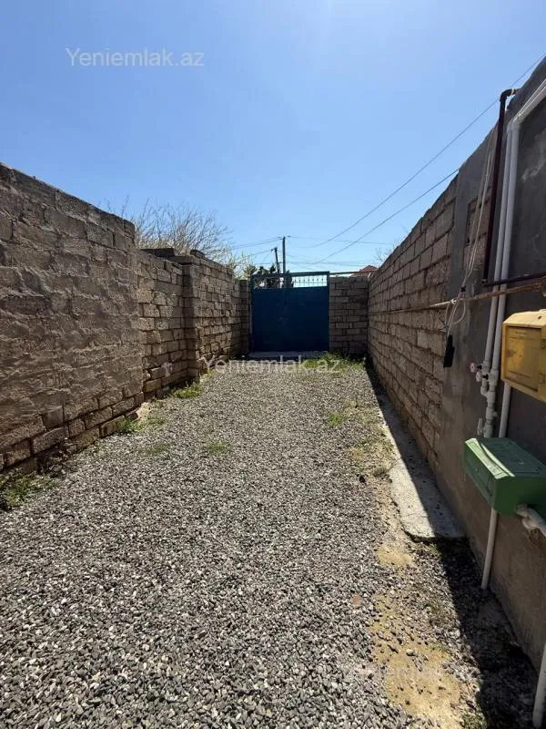 Satılır 3 otaqlı həyət evi 100 m²