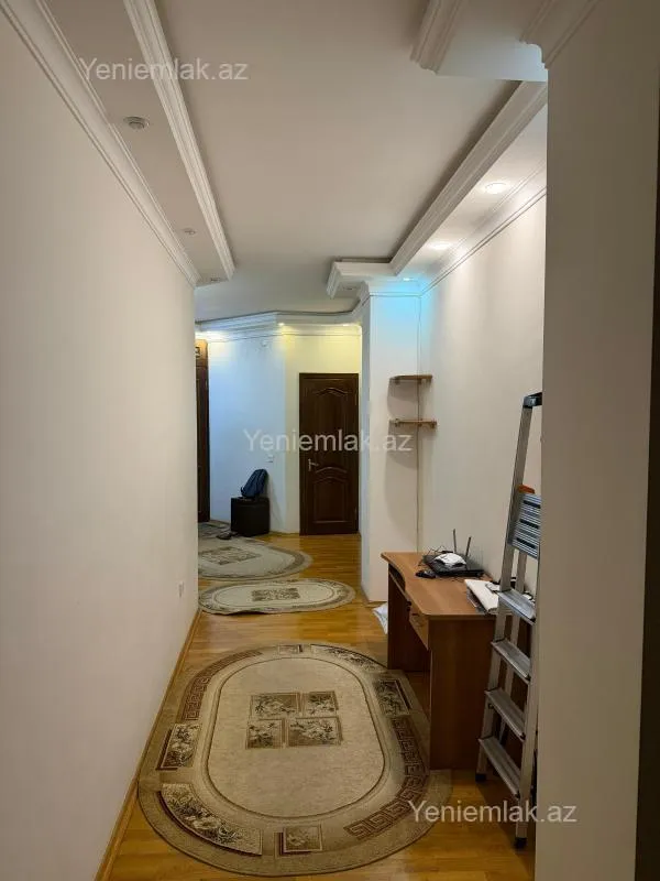 Satılır 4 otaqlı yeni tikili 165 m²