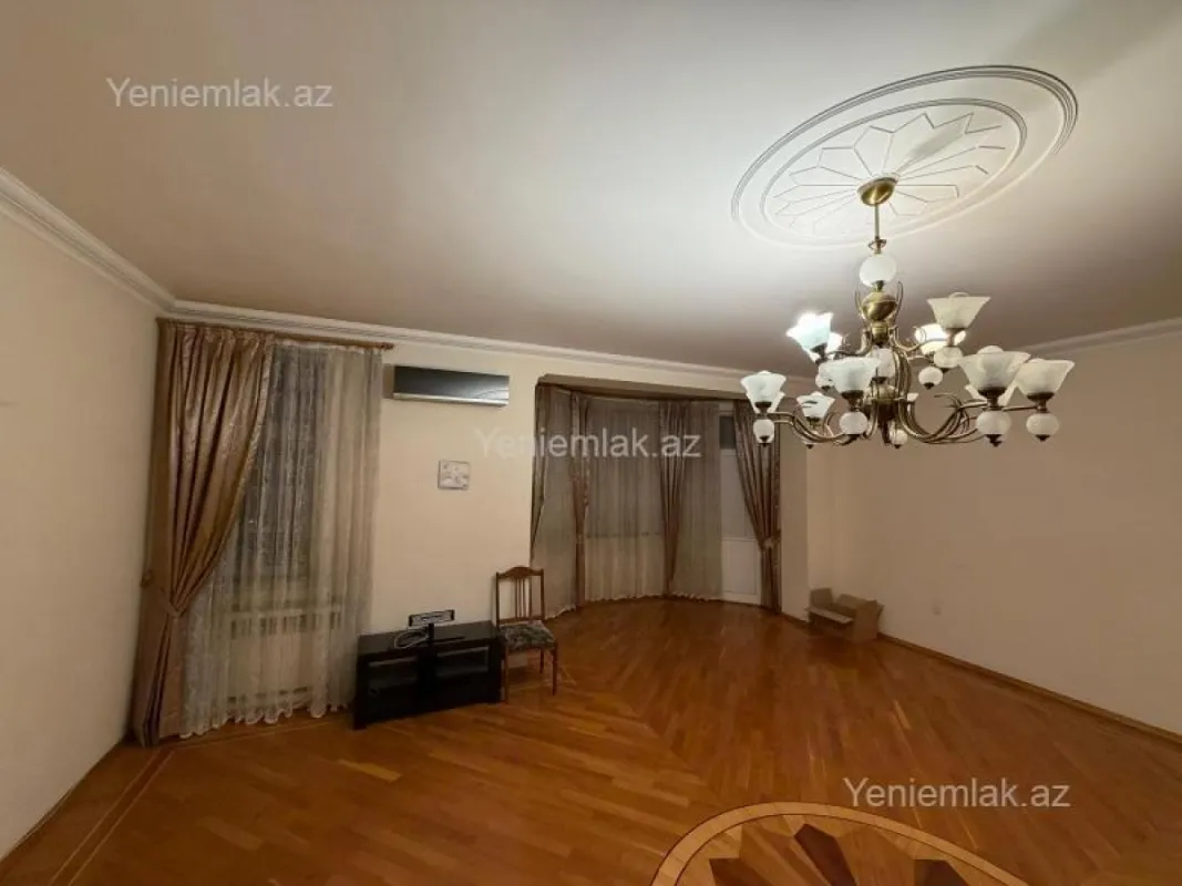 Satılır 4 otaqlı yeni tikili 165 m²