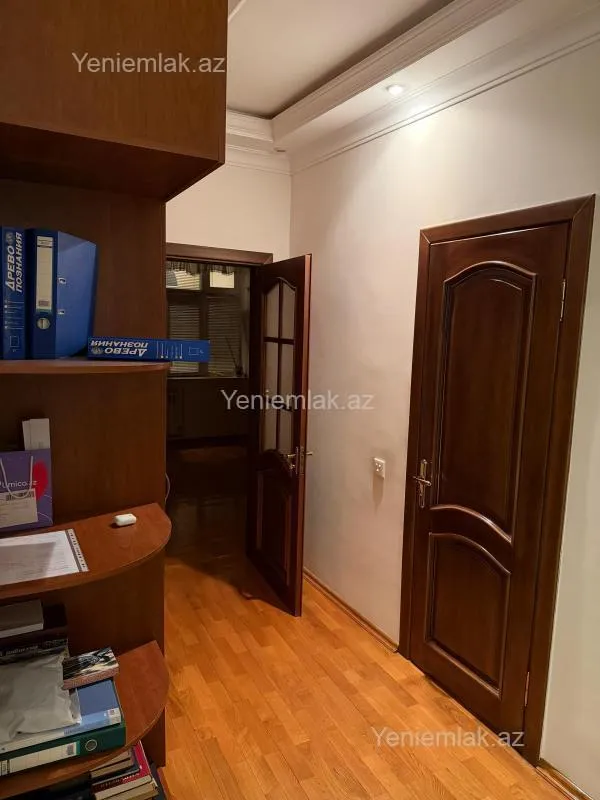 Satılır 4 otaqlı yeni tikili 165 m²