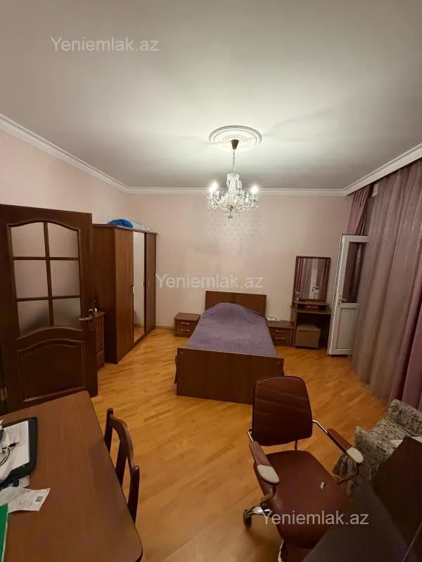 Satılır 4 otaqlı yeni tikili 165 m²