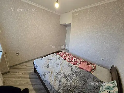 Satılır 3 otaqlı köhnə tikili 90 m²