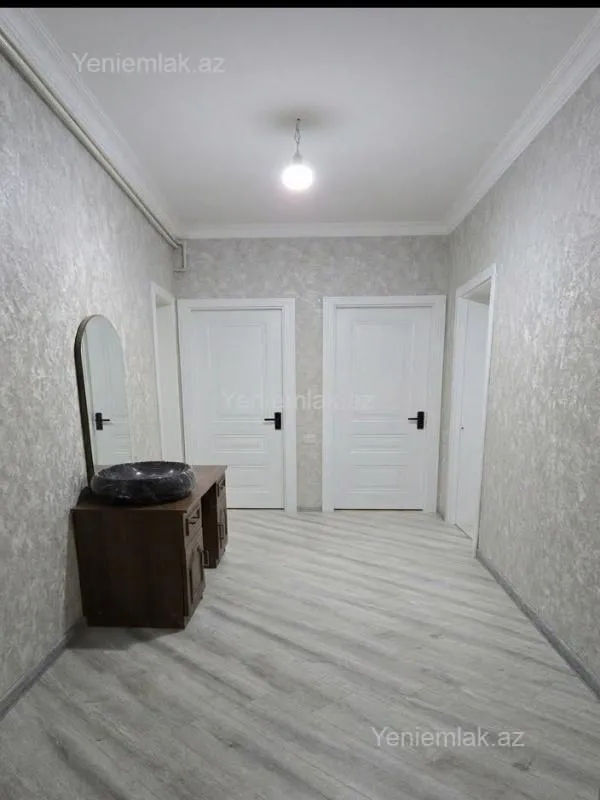 Satılır 3 otaqlı köhnə tikili 90 m²