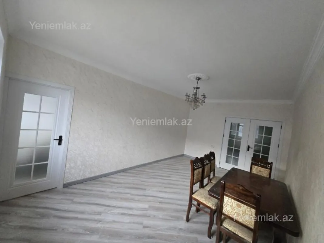 Satılır 3 otaqlı köhnə tikili 90 m²