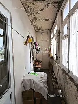 Satılır 4 otaqlı köhnə tikili 97 m²