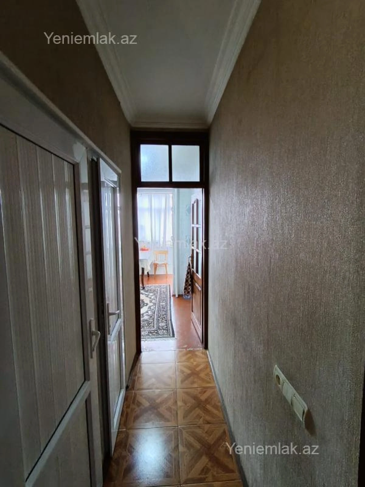 Satılır 4 otaqlı köhnə tikili 97 m²