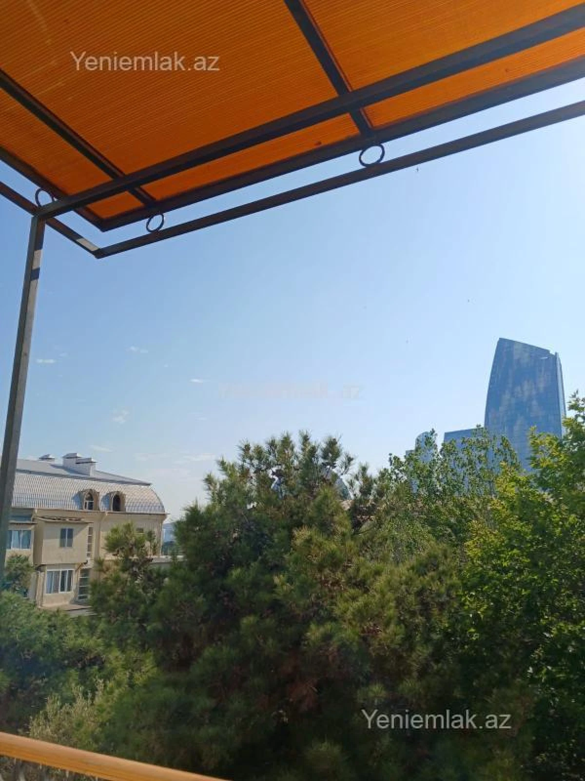 Satılır 2 otaqlı köhnə tikili 60 m²