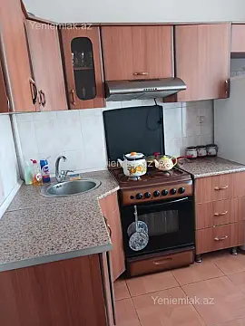 Satılır 2 otaqlı köhnə tikili 60 m²
