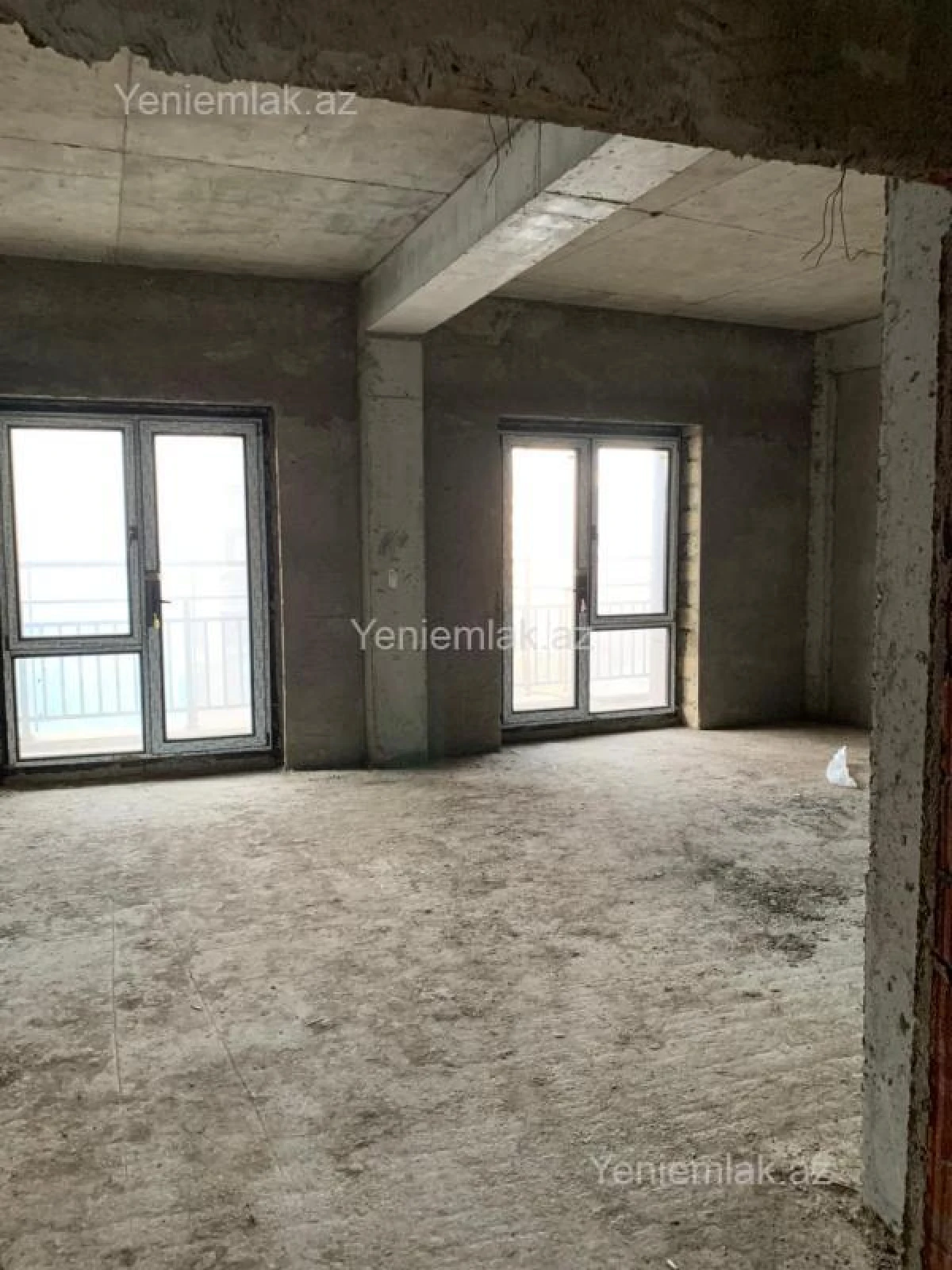 Satılır 5 otaqlı yeni tikili 253.7 m²