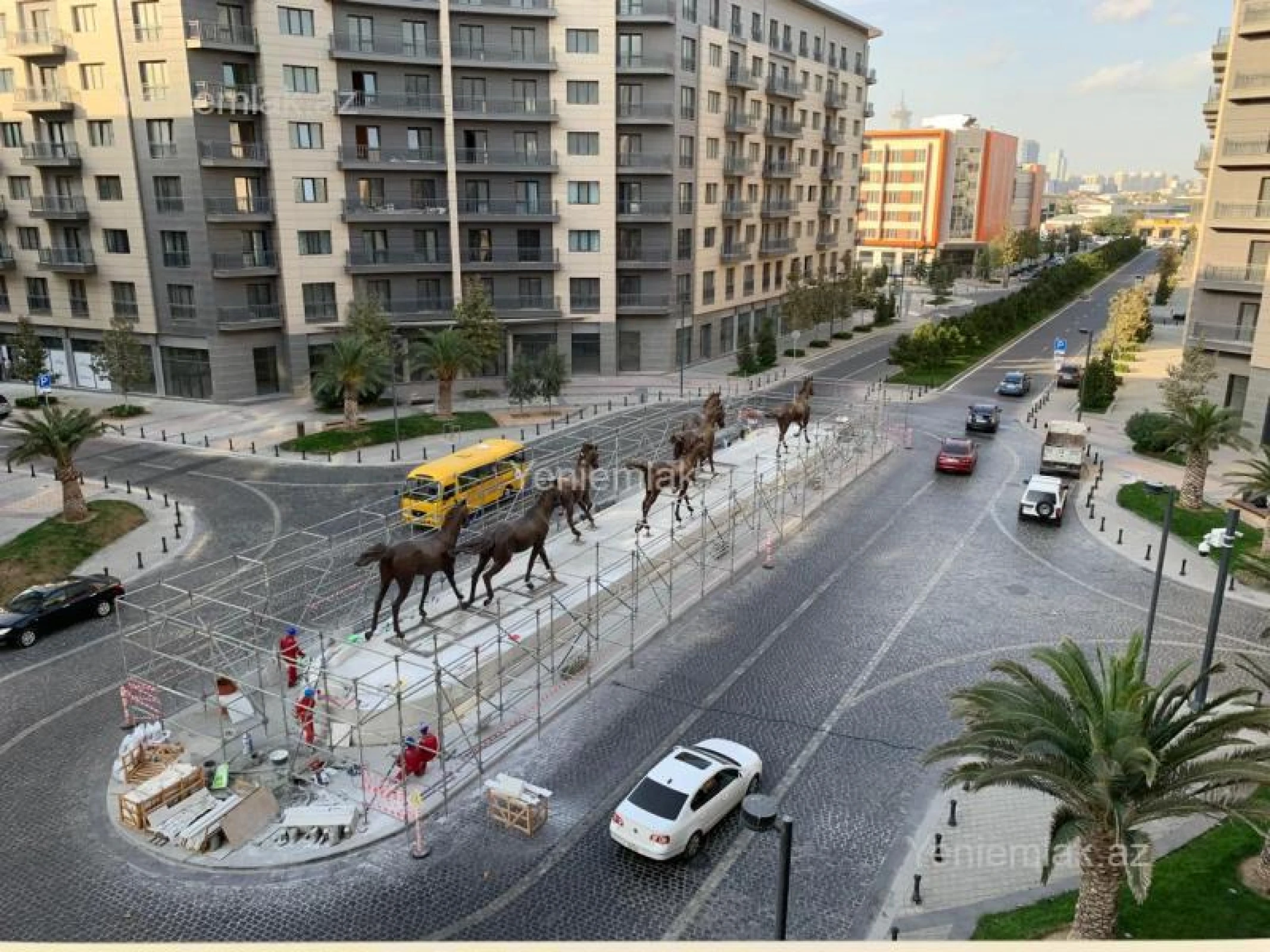 Satılır 5 otaqlı yeni tikili 253.7 m²