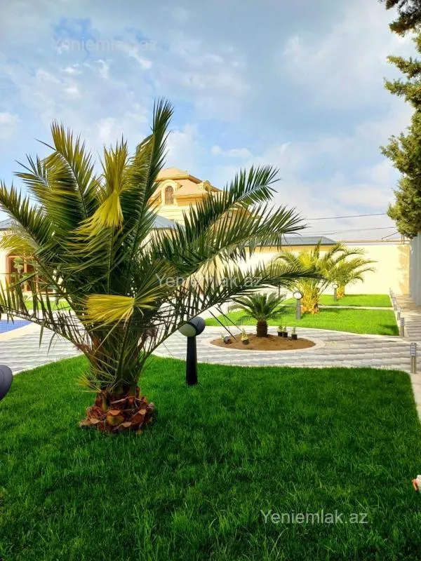Satılır 7 otaqlı həyət evi 354 m²